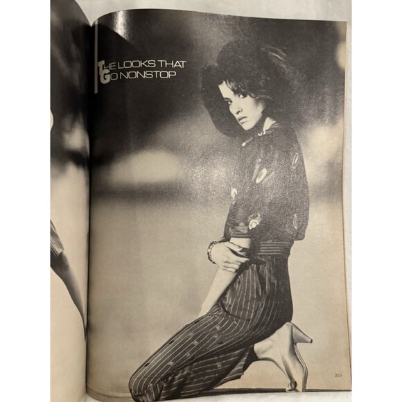 VOGUE - March 1980 - Sheila Johnson - Picture 3 of 15